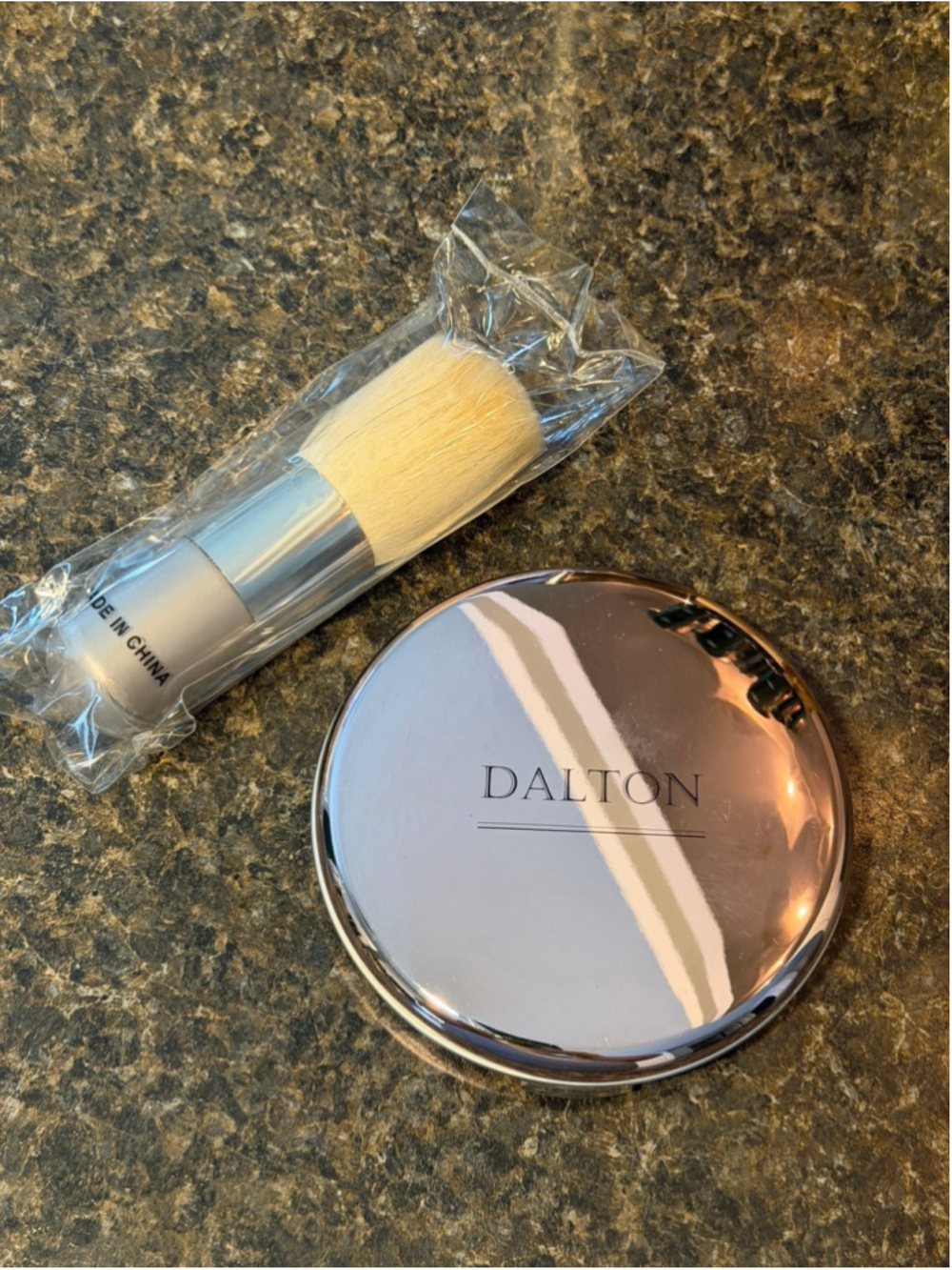 New Dalton Golden Pearl Bronzing Powder Bronzer & Brush